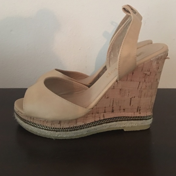 Size 7 Tan Wedge ShuShop
