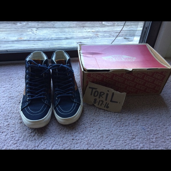 Vans - Picture 4 of 4