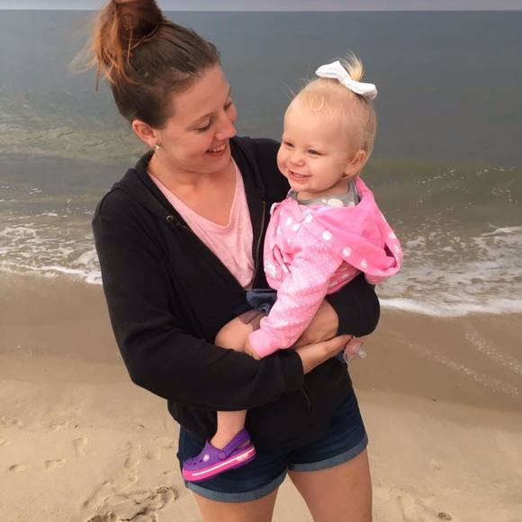 Meet your Posher, Amanda - Picture 1 of 1