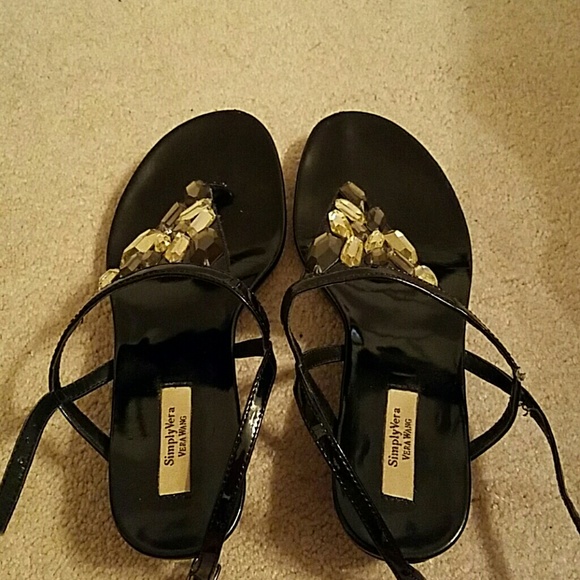 Simply Vera Wang sandals