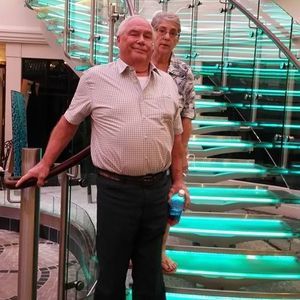 Meet your Posher, Zellie