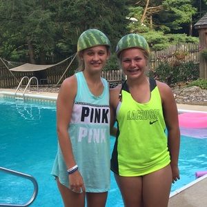 Meet your Posher, Thomasine