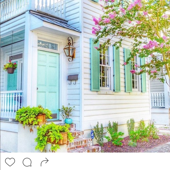 Meet your Posher, Martha - Picture 1 of 1