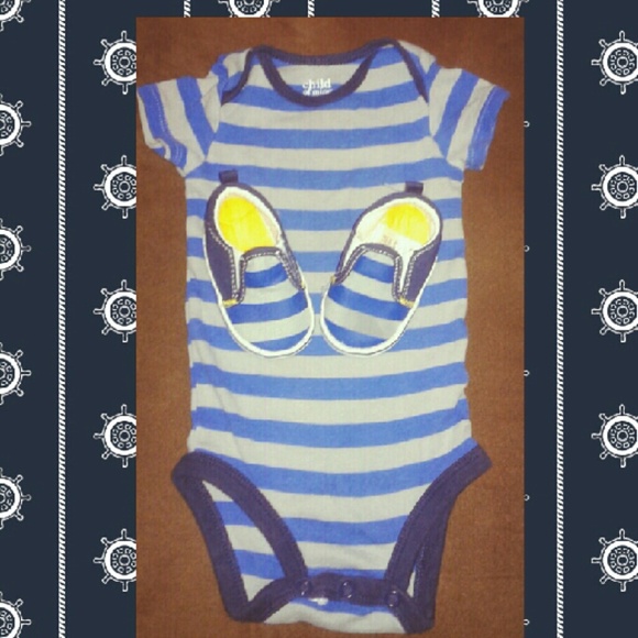 Stripe shoes and shirt bundle - Picture 1 of 1