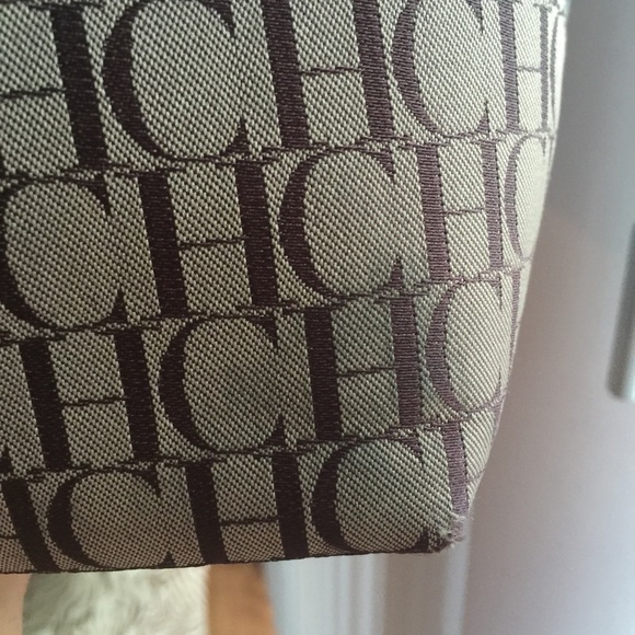 Authentic Carolina Herrera small tote - Picture 2 of 4