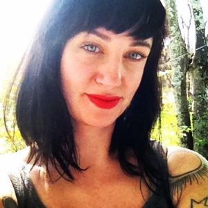 Meet your Posher, Genevieve