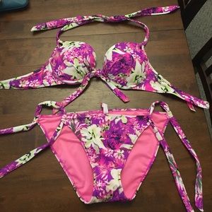 Brand new, never worn Victoria Secret Bikini