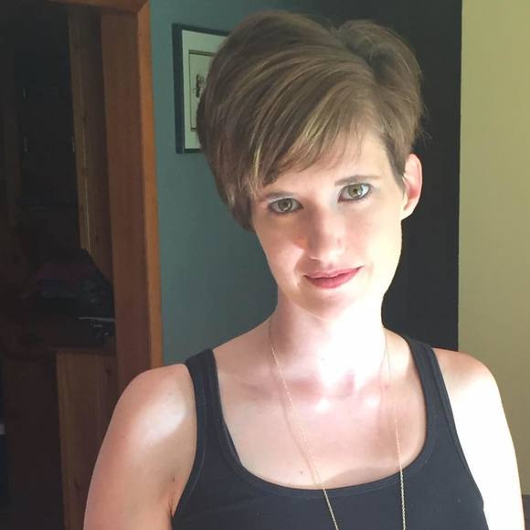 Meet your Posher, Staci - Picture 1 of 1