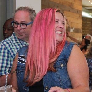 Meet your Posher, Charity