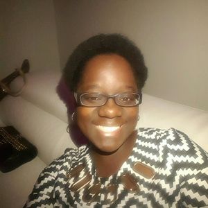 Meet your Posher, Laureen