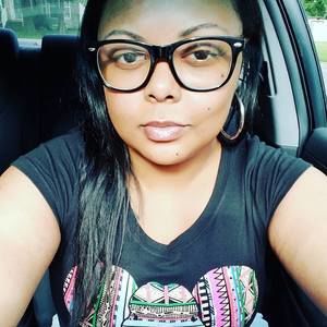 Meet your Posher, Sherika