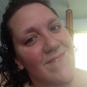 Meet your Posher, Leigh