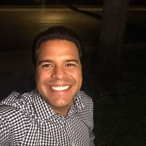 Meet your Posher, Victor