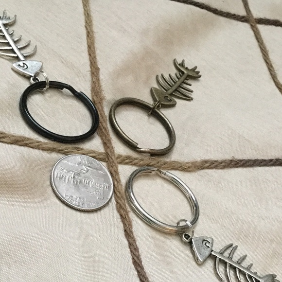 🎉2x's🎉HP🎉🐠Bonefish🐠Keychain🐠 - Picture 3 of 4