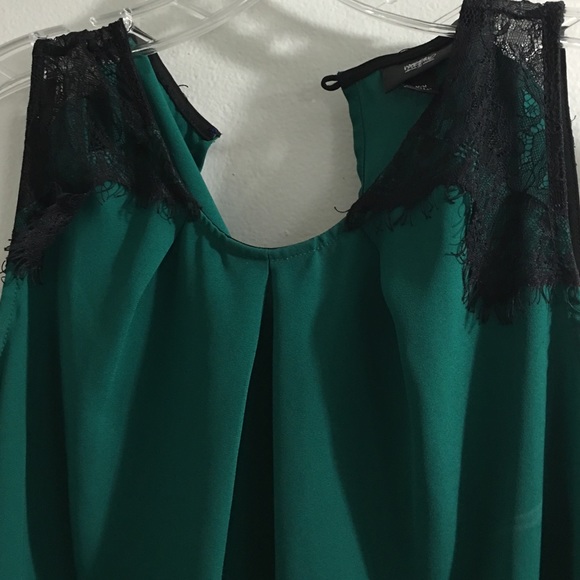 Blouses - Picture 4 of 4