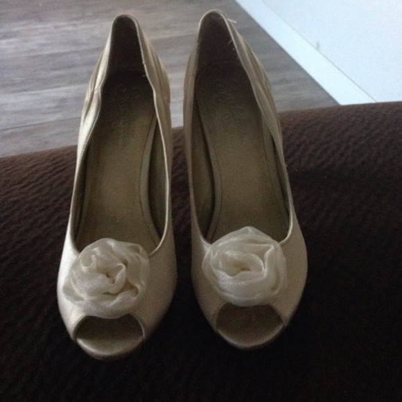 Seychelles heels