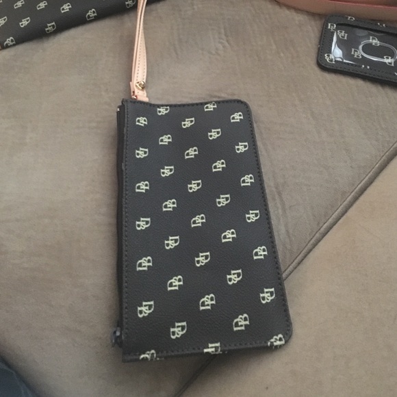 Dooney and Burke purse set - Picture 2 of 4