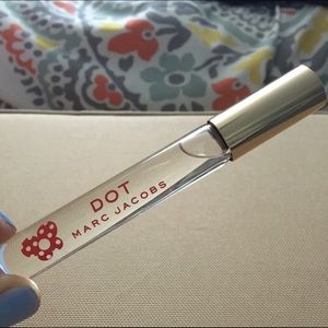Marc Jacobs dot perfume rollerball