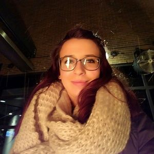 Meet your Posher, Jillian