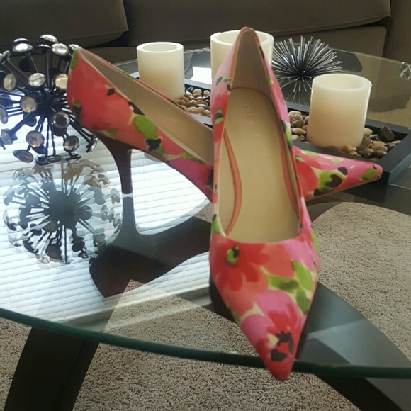 Floral Pattern Pumps
