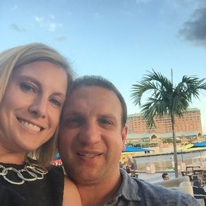 Meet your Posher, Jesdi