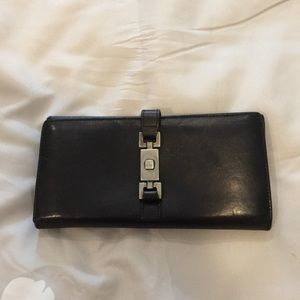 Black Gucci wallet