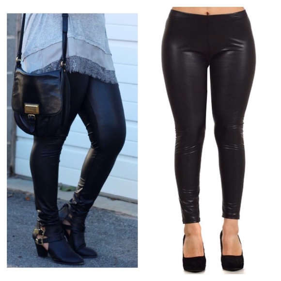 ✨HP✨Plus Size- Fleece Lined Vegan Leather Leggings