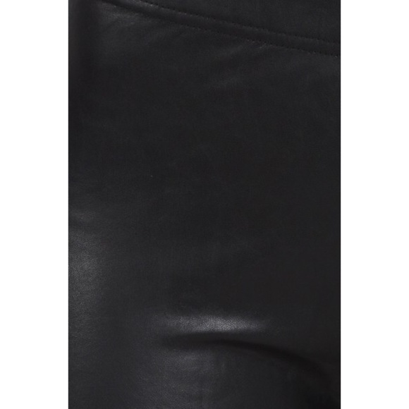 ✨HP✨Plus Size- Fleece Lined Vegan Leather Leggings_2
