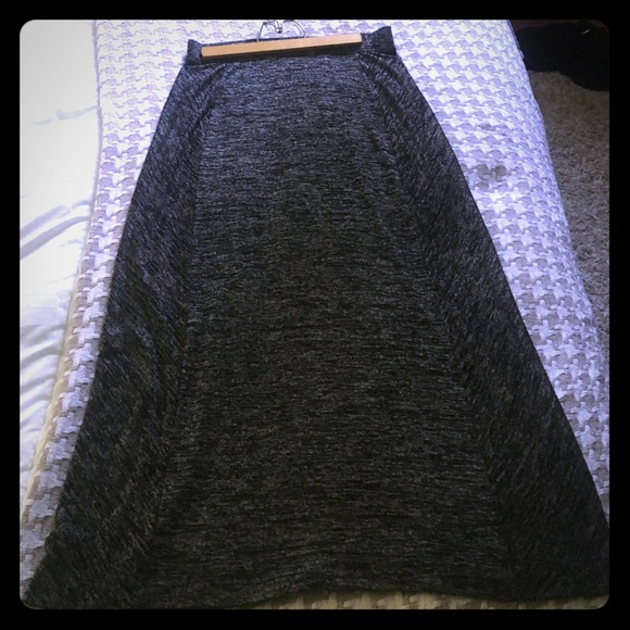 Lou & grey maxi skirt