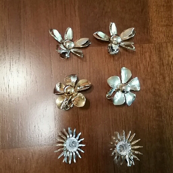 Gold tone flowers and sunburst clip earrings!