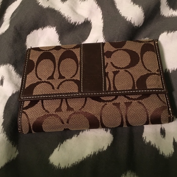 Coach Tri fold wallet