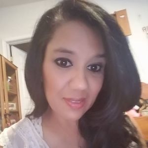 Meet your Posher, Estella