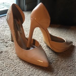 Price drop!! ⬇️⬇️Steve Madden Nude Heels