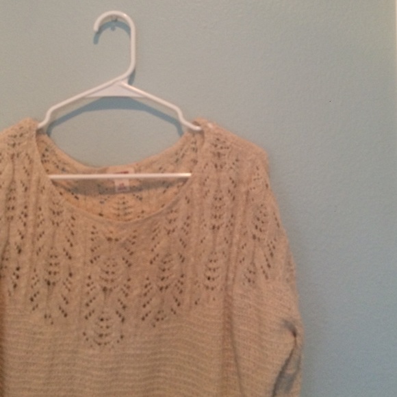 Beige sweater w/ awesome detail at neckline