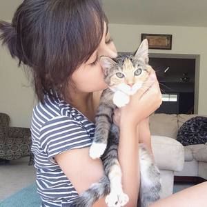 Meet your Posher, Rachel