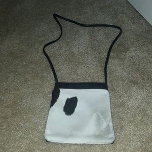 Nine West Crossbody Pouch white/black