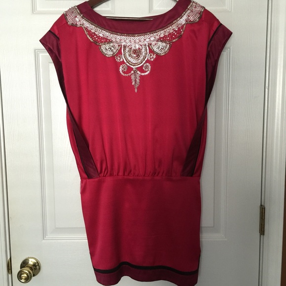 Bebe dress