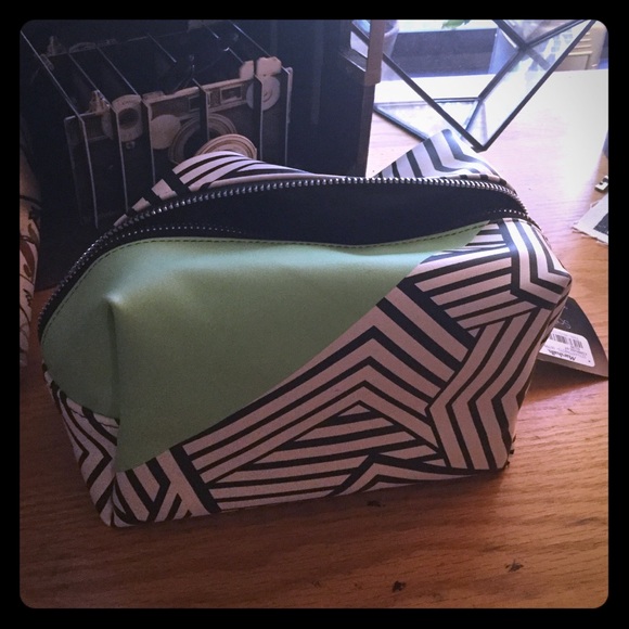 Sal & Jo s Make up bag - Picture 1 of 1