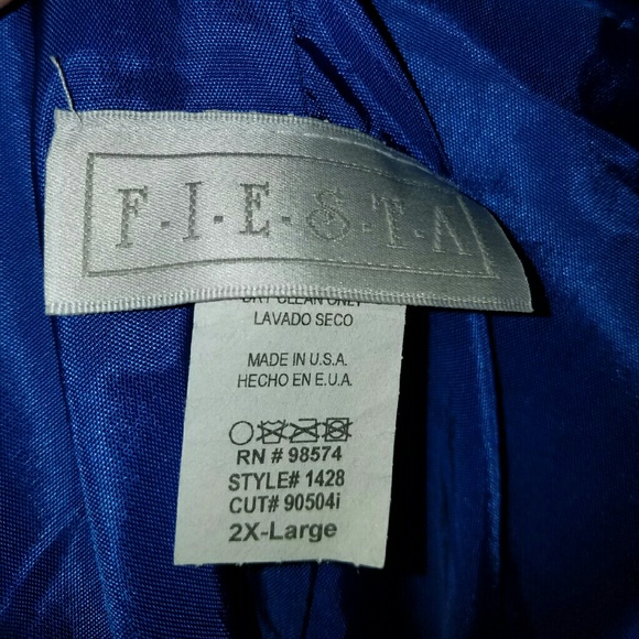 Woman's plus size prom dress with wrap. - Picture 3 of 4