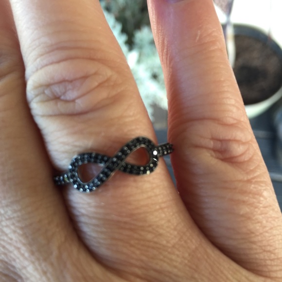 JTV black spinel infinity ring