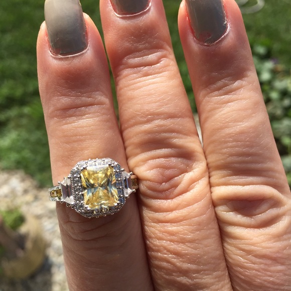 JTV canary yellow Bella Luce ring