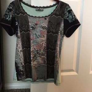 Vanilla Sugar lace embellished fancy T