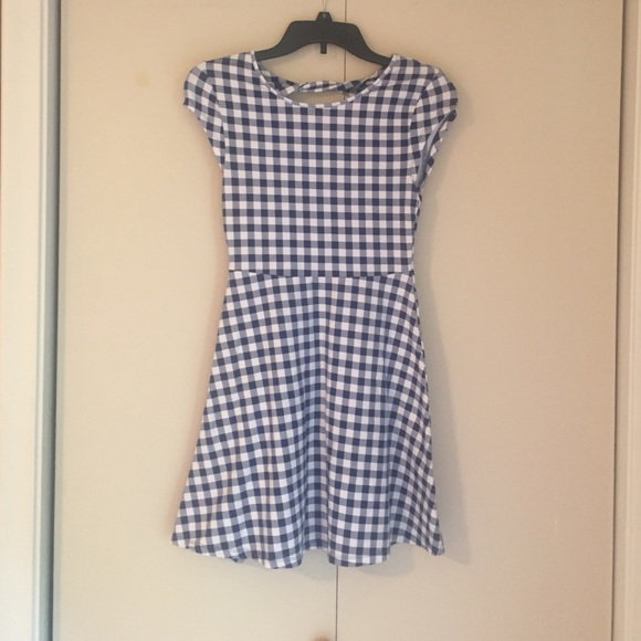 Cute dress. - Picture 1 of 2