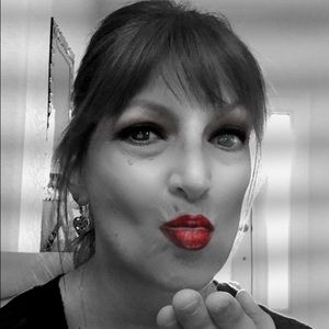 Meet your Posher, Joann