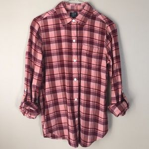 Plaid LUCKY BRAND flannel. Perfect for fall!