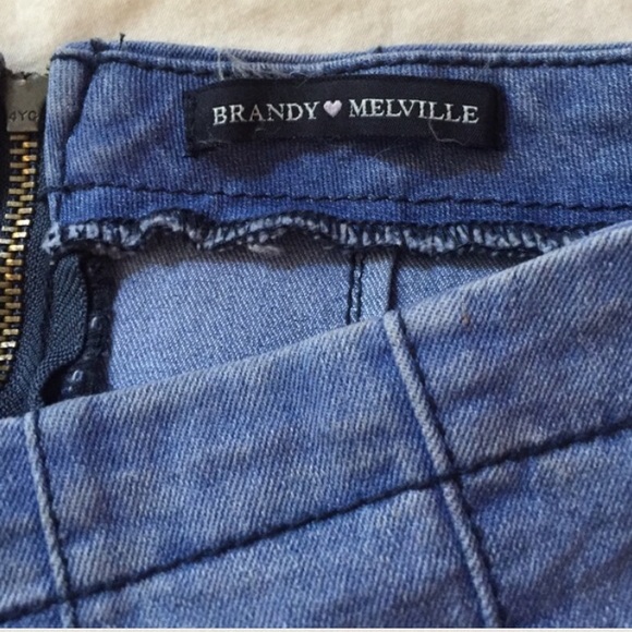 Brandy Melville Justine skirt - Picture 2 of 2