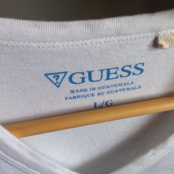 Fashionable V-Neck Guess Shirt - Picture 2 of 2