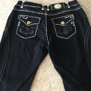 DEREON BLACK DENIM JEANS