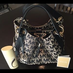 Michael Kors Signature Fulton Large Shoulder Bag