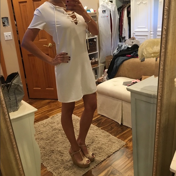 White tie down dress - Picture 3 of 4